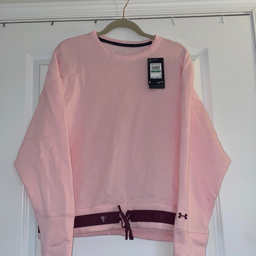 Woman’s Under Armour Sweatshirt